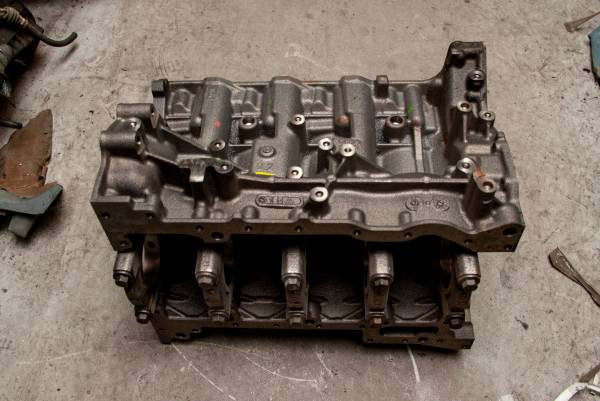 FORD TRANSİT 300 L-M-S-SF ÇIKMA PARÇA FORD TRNSİT BLOK